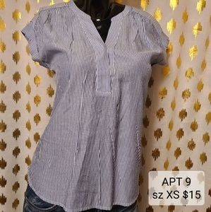 APT.9  Blouse size XS